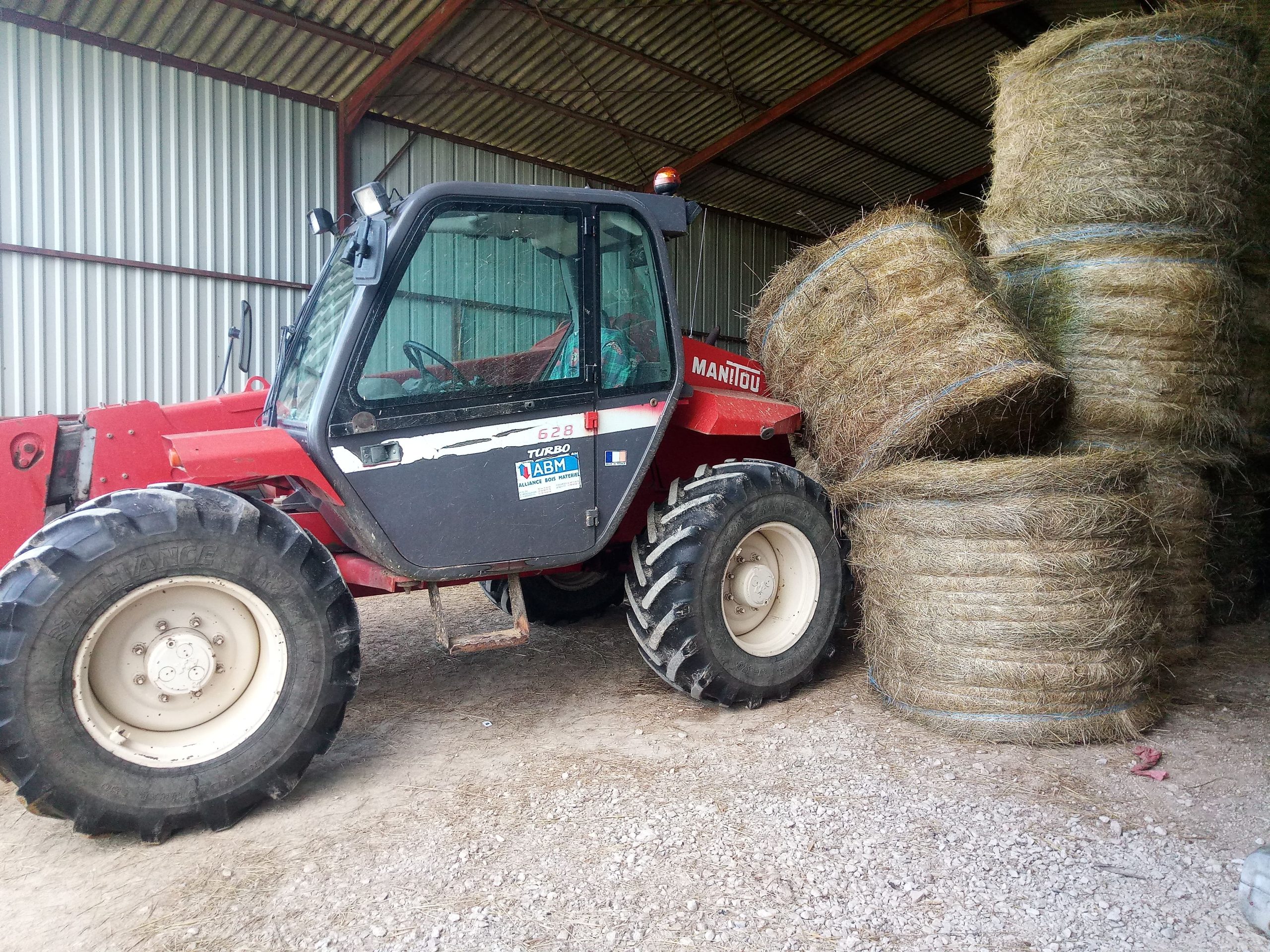 Machine agricole accidentée